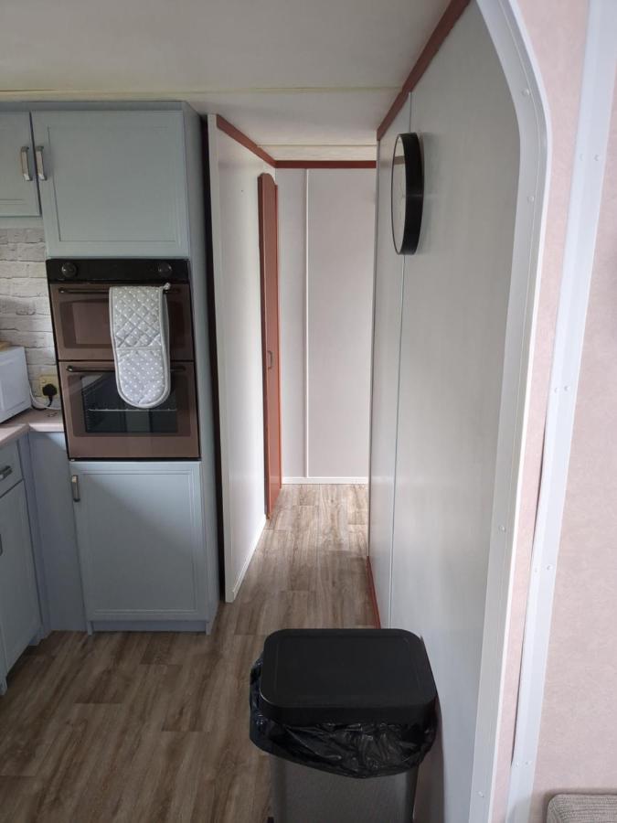 L&G Family Holidays 6 Berth Coral Beach Laura Familys Only And Lead Person Must Be Over 30 Ingoldmells Exterior foto